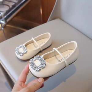 Elegant square dressing white shoe